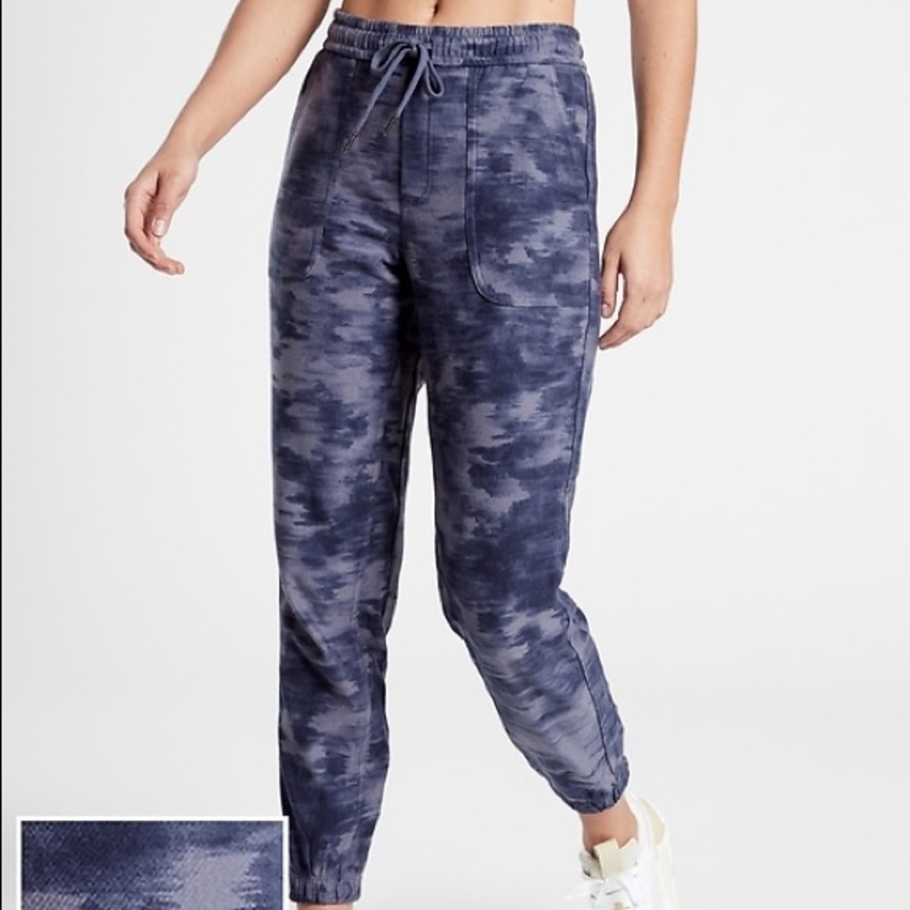 Athleta Farallon Printed Jogger